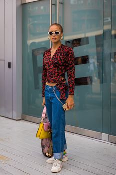 36179512_ad.jpg