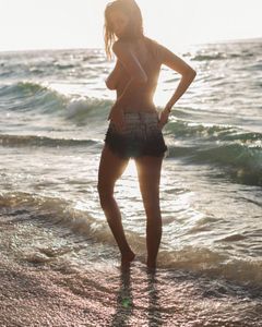 Alyssa Arce â€“ Topless Photoshoot Glen Krohn (NSFW)06w4sastsm.jpg
