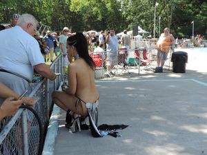 Nudes a Poppin Festival 2016-s6xffaagox.jpg