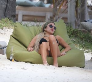 Delilah Belle Hamlin â€“ Sexy Thong Bikini Candids On the Beach in Tulum-c6x8k4rq5d.jpg