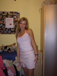 Blonde busty young teen with really great tits posing x46-g7ae8uoo5b.jpg