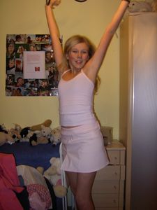 Blonde busty young teen with really great tits posing x4667ae8up7sq.jpg