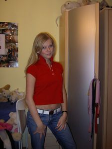 Blonde busty young teen with really great tits posing x46-k7ae8vb1if.jpg