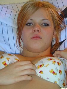 Sweet, young, hot posing in Bed x 188-f7a03hffy2.jpg