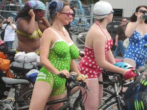 Fremont Solstice Naked Cyclists 2012 - MORE!!-b7c5ra9m7i.jpg