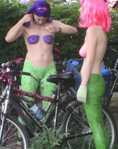 Fremont Solstice Naked Cyclists 2012 - MORE!!-j7c5rbpw0k.jpg