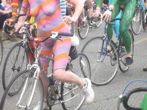 Fremont-Solstice-Naked-Cyclists-2012-k7c5r08azm.jpg