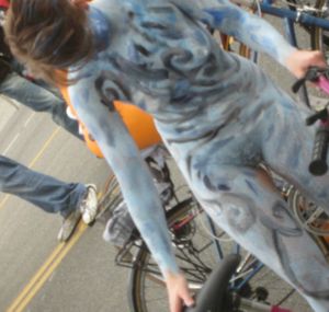 Fremont Solstice Naked Cyclists 2012 - MORE!!-f7c5rc8yqy.jpg