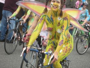 Fremont Solstice Naked Cyclists 2012-77c5r0qyl6.jpg