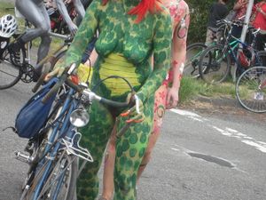 Fremont Solstice Naked Cyclists 2012w7c5r0rbqs.jpg