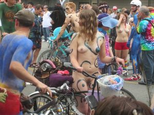 Fremont Solstice Naked Cyclists 2012 - MORE!!-u7c5rcv5qm.jpg