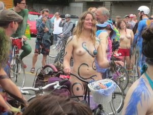 Fremont Solstice Naked Cyclists 2012 - MORE!!-y7c5rcw5yl.jpg