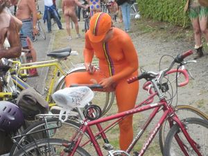 Fremont Solstice Naked Cyclists 2012-77c5r1rbqg.jpg