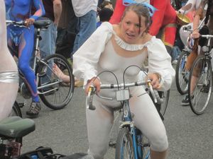 Fremont Solstice Naked Cyclists 2012 - MORE!!-37c5rearii.jpg