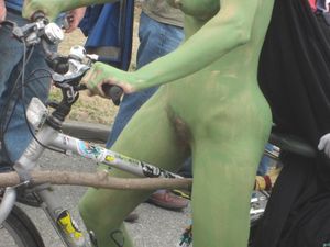 Fremont Solstice Naked Cyclists 2012 - MORE!!-37c5regdhf.jpg
