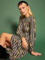 44889838_creed-dress_austria_5.jpg