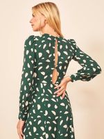 44889844_creed-dress_fen_5.jpg