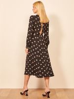 44889847_creed-dress_kisses_3.jpg