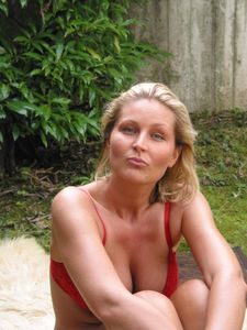 Sexy Blonde Amateur Wife (137 Pics)-o7f8v0cnvr.jpg